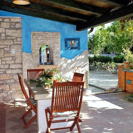 Family Friendly House With A Swimming Pool Valtura, - 7324 Vikendica *