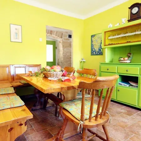 Family Friendly House With A Swimming Pool Valtura, - 7324 Vikendica Pula