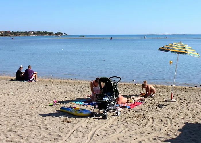 Family Friendly House With A Swimming Pool Valtura, - 7324 Vakantiehuis *