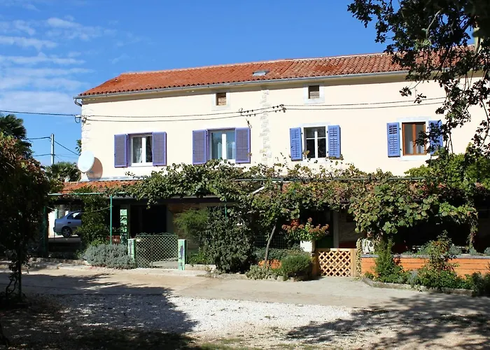 Family Friendly House With A Swimming Pool Valtura, - 7324