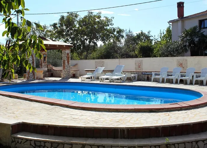 Family Friendly House With A Swimming Pool Valtura, - 7324