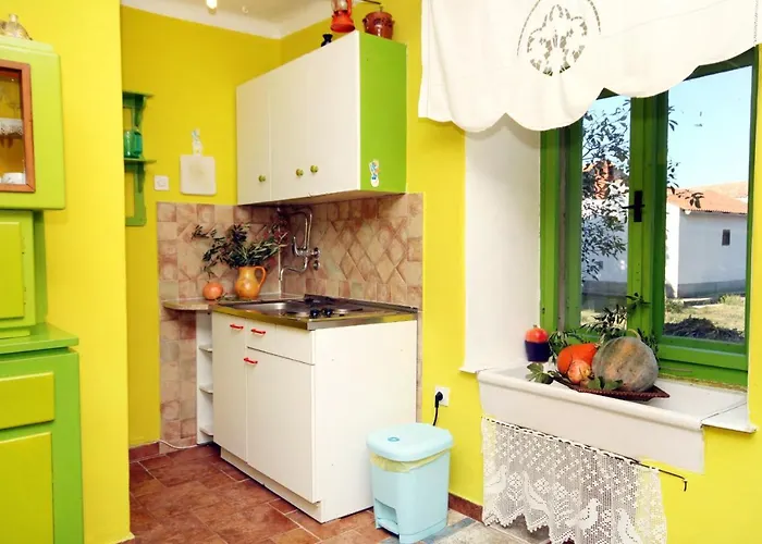 Family Friendly House With A Swimming Pool Valtura, - 7324